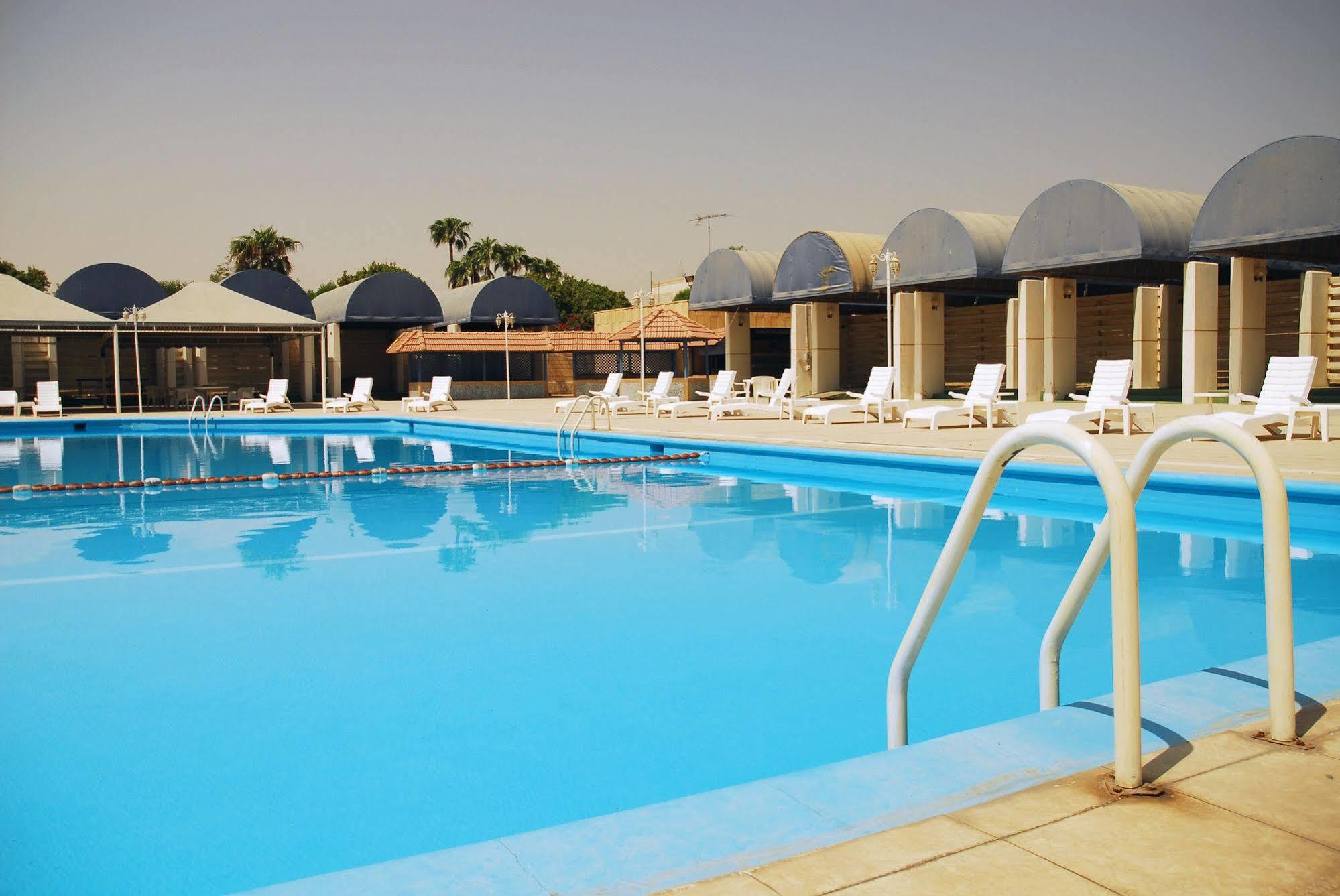 Dhahran International酒店 外观 照片